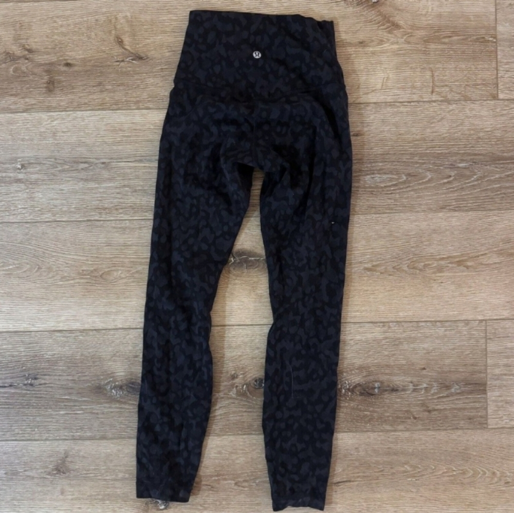 🍋 LULULEMON 🍋 Align 28" black Cheetah camo Size 8 formation camo deep - Picture 8 of 16